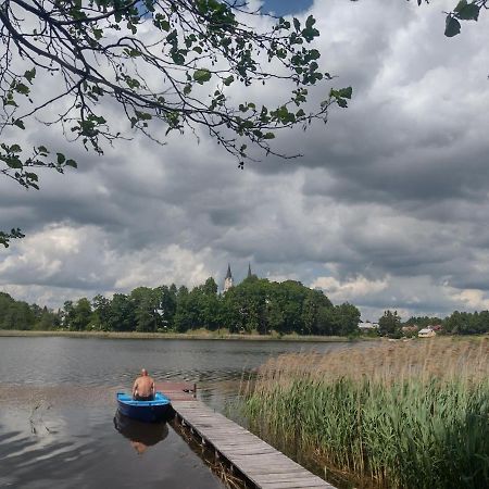 Willa Puńsk z basenem nad jeziorem Zewnętrze zdjęcie